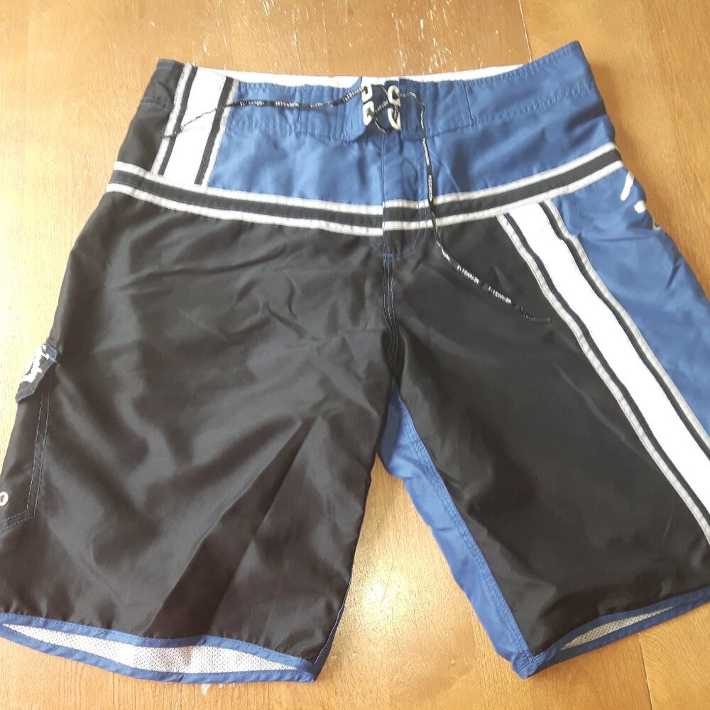 Carbon Board short vintage (2004)